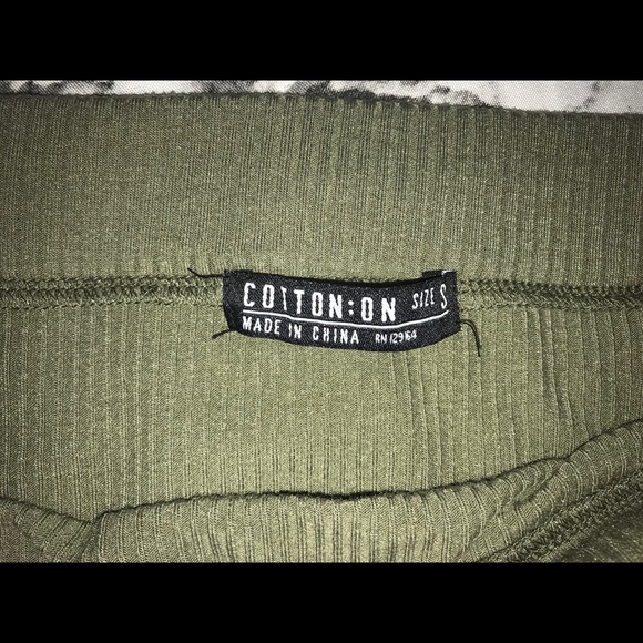 Top - Picture 2 of 2